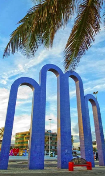 Foto dos Arcos da Orla de Atalaia em Aracaju